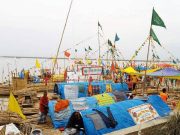 বিশ্ব জাকের মঞ্জিলের পথে শত-শত বাঁশের ভুড়