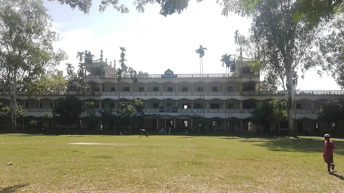 বিশ্বজাকের মঞ্জিল — আধ্যাত্মিকতার এক অনন্য নিদর্শন। 5 বিশ্ব জাকের মঞ্জিল আলিয়া মাদ্রাসা