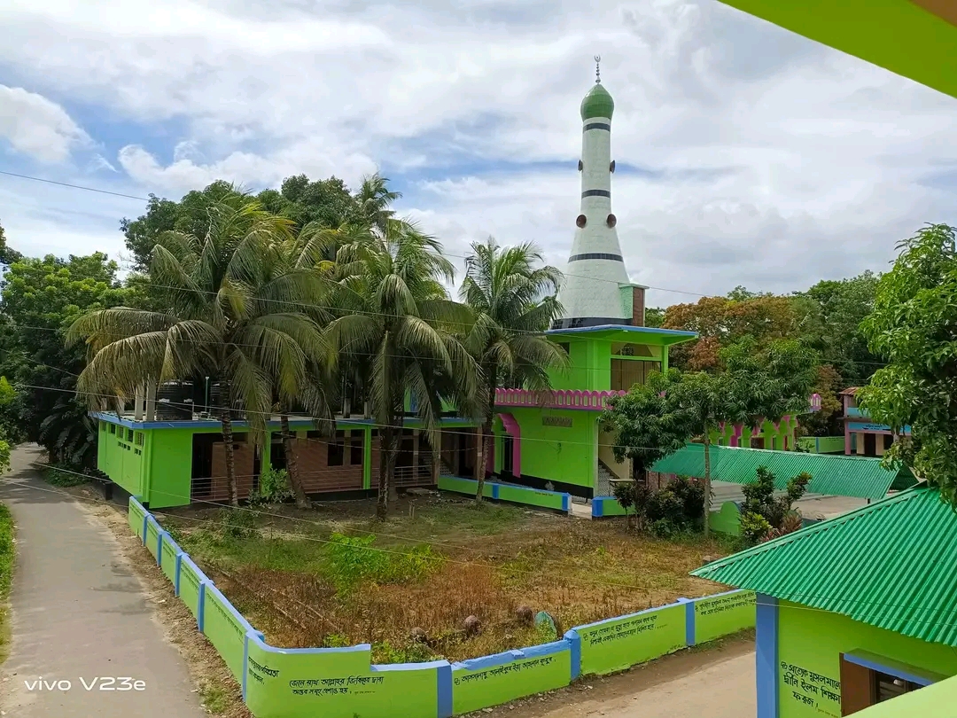 রূহের সওদাগর শাহ সুফি ছদরুদ্দিন আহমেদ শহীদ রহ